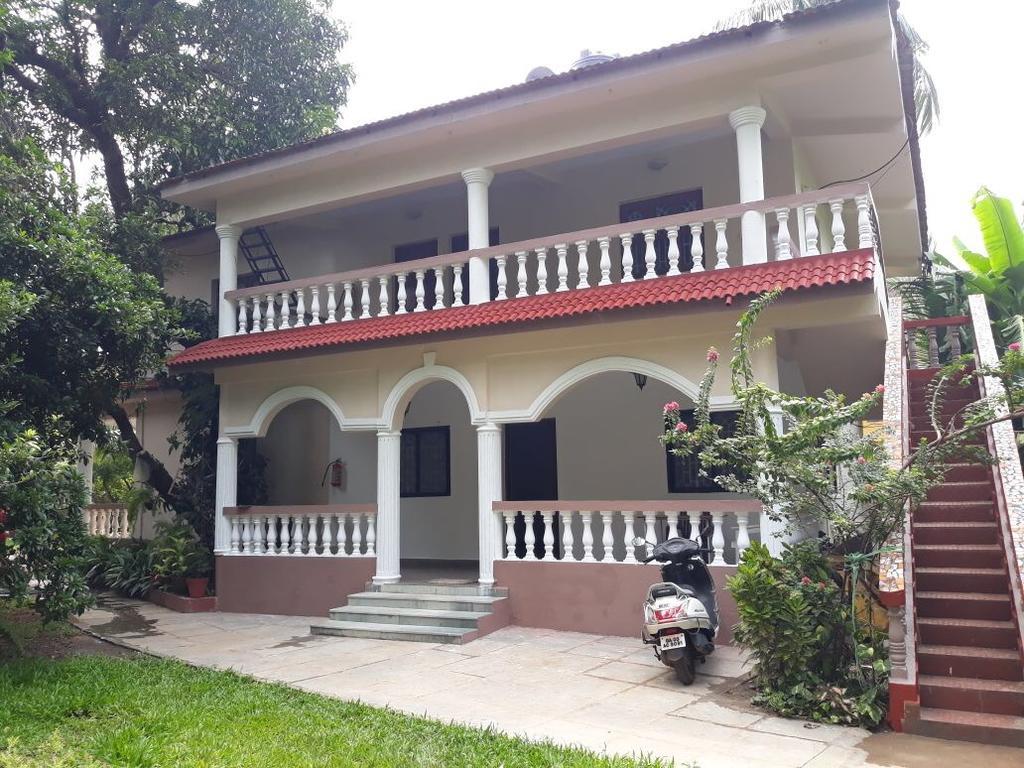 Agnelo'S Holiday Homes Candolim Ngoại thất bức ảnh